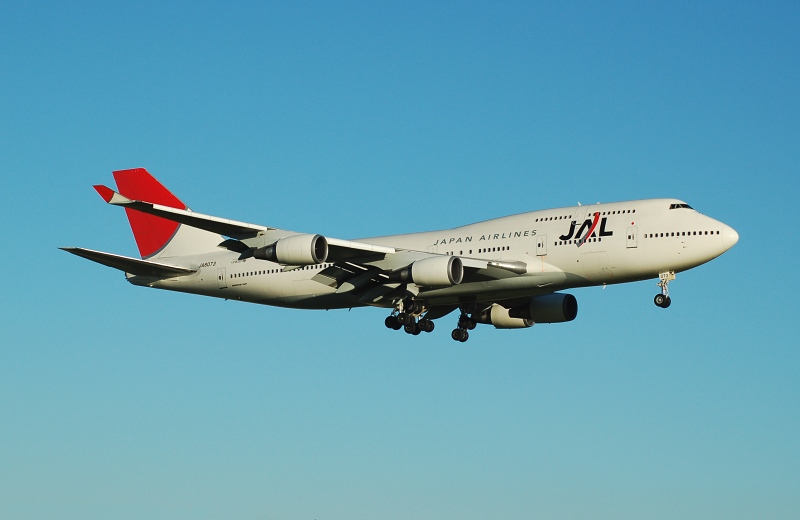 Boeing 747-446, JA8073, Praha 18.8.2006