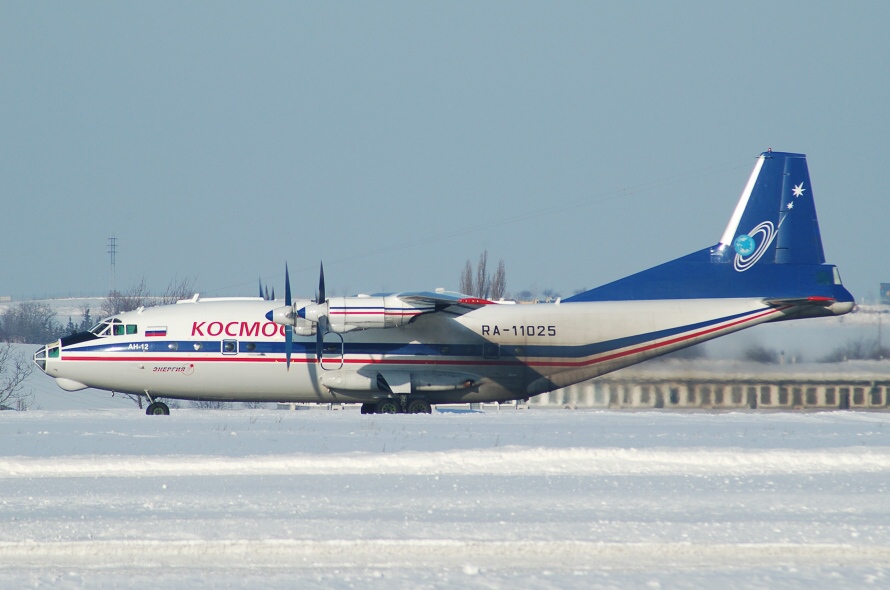 Antonov An-12, RA-11025, 16.12.2010