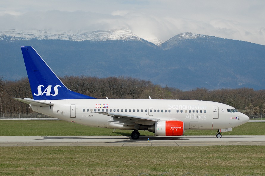 Boeing 737-683, LN-RPY, eneva 12.4.2008