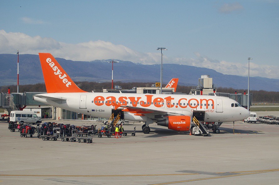 A319-111, G-EZAI, eneva 12.4.2008