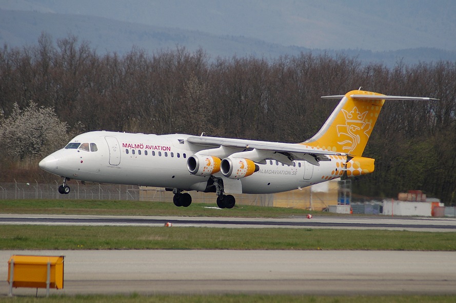 Avro RJ100, SE-DST, eneva 12.4.2008