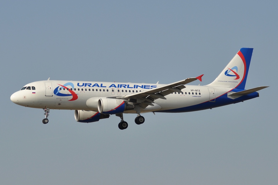 Airbus A320-212, Ural VP-BTZ, 14.3.2014