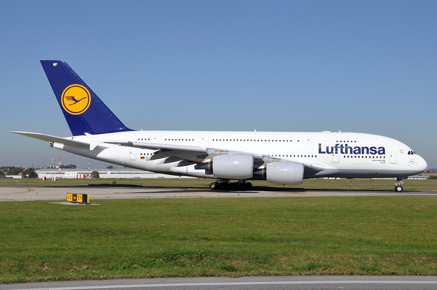 Airbus A380-841, D-AIMF, 2.10.2011