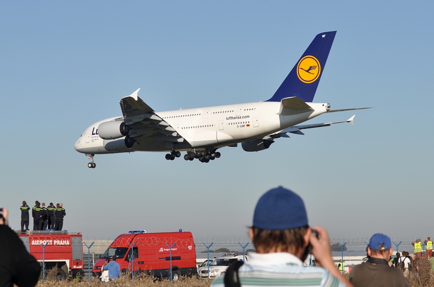 Airbus A380-841, D-AIMF, 2.10.2011