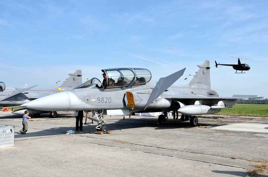 JAS-39D Gripen, 9820, Ostrava 25.9.2011