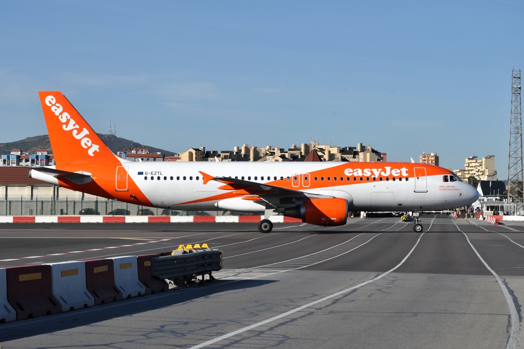 Airbus A320-214 EasyJet 8.2.2017