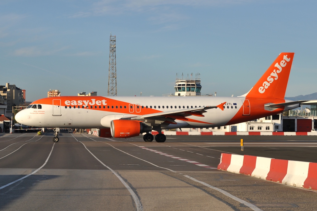 Airbus A320-214 EasyJet 8.2.2017