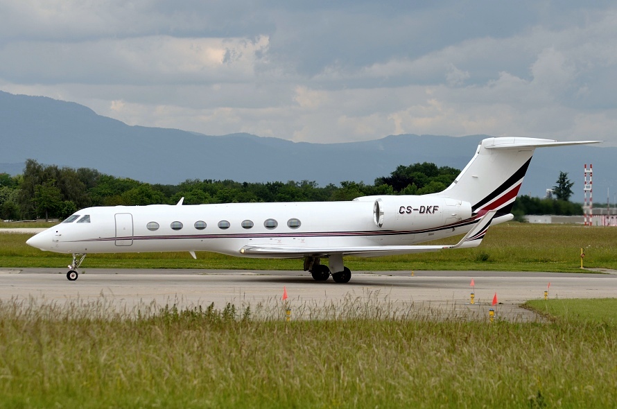 Gulfstream V-SP, CS-DKF, 31.5.2012