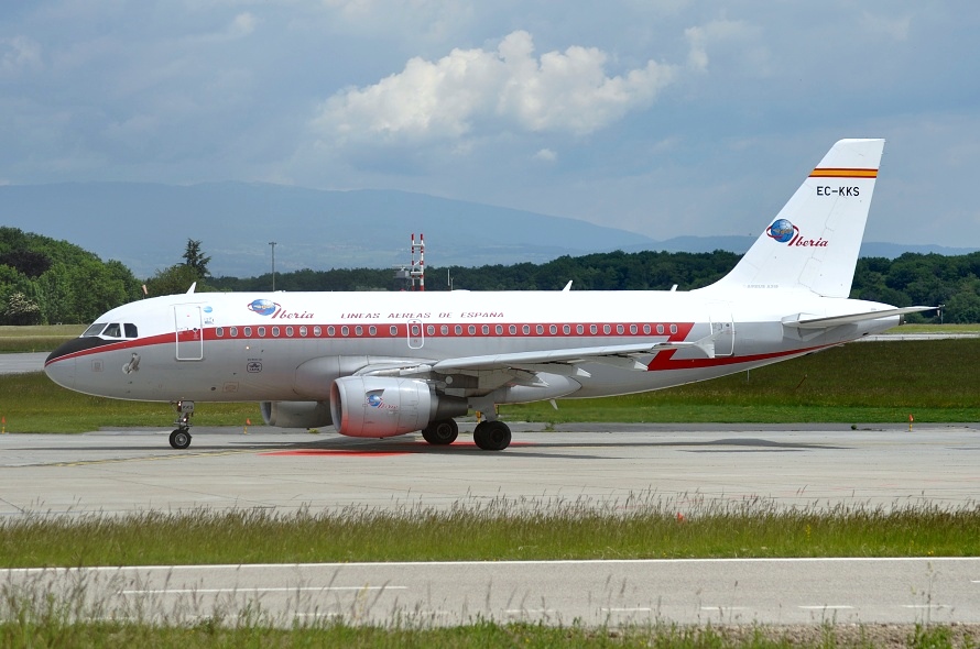 Airbus A319-111, EC-KKS, 31.5.2012