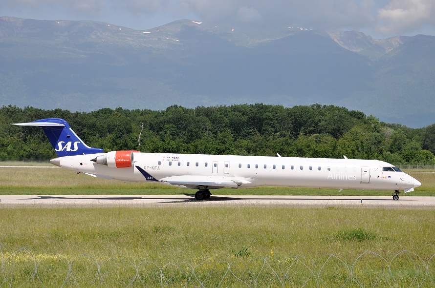 Canadair CRJ-900, OY-KFA, 1.6.2012