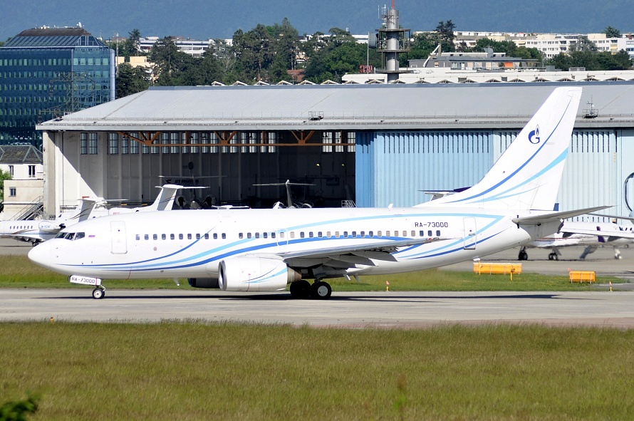 Boeing 737-76N, RA-73000, 1.6.2012