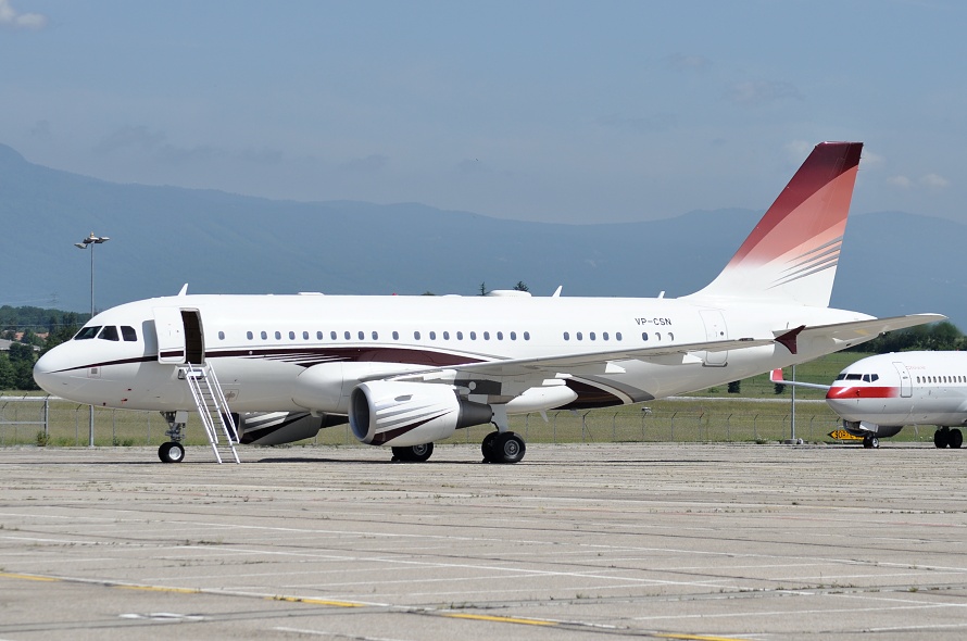 Airbus A319-115CJ, VP-CSN, 2.6.2012