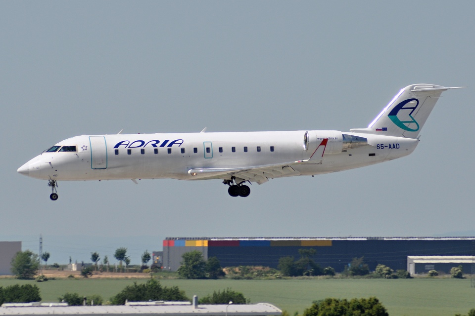 Cahadair CRJ-200, Adria Airways, S5-AAD, 8.6.2014