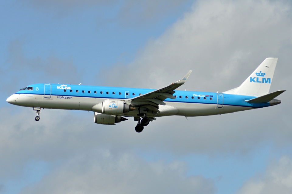 Embraer 190, KLM Cityhopper, PH-EZC, 13.4.2014