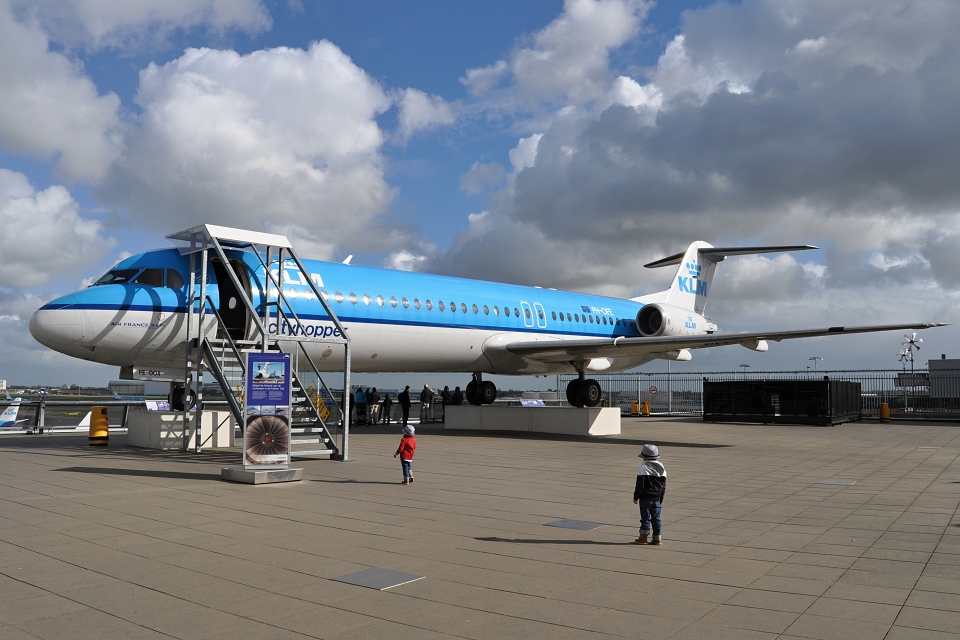 Fokker 100, KLM Cityhopper, PH-OFE, 14.4.2014