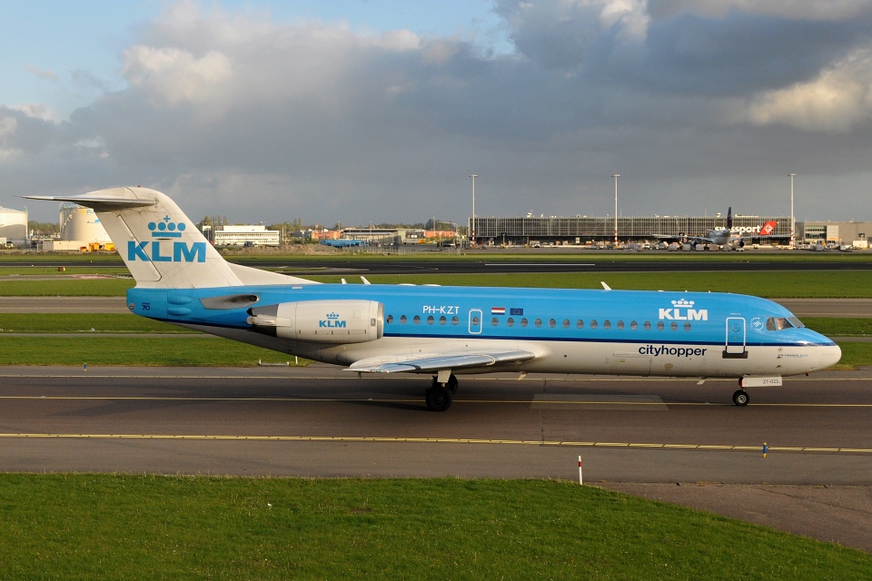 Fokker 70, KLM Cityhopper, PH-KZT, 14.4.2014