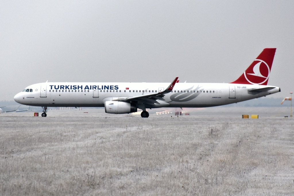 Airbus A321-231, TC-JSD 19.12.2018