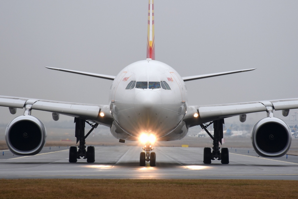 Airbus A330-343E, B-5971 19.12.2018