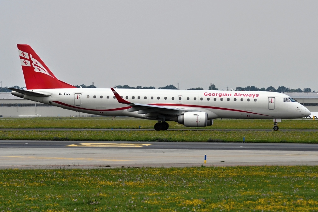 Embraer 190, 4L-TGV 6.7.2018