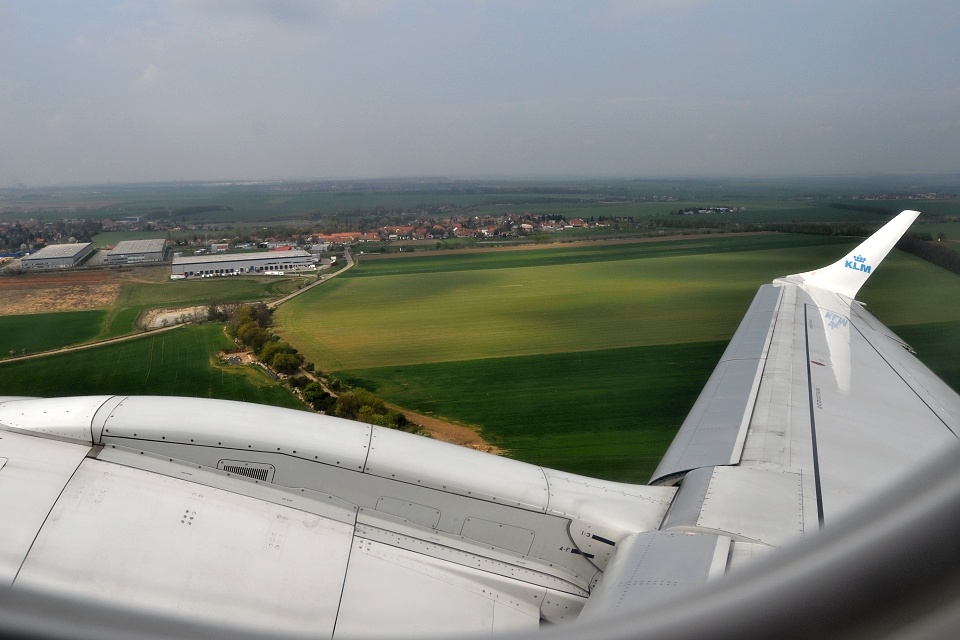 Embraer 190, KLM, PH-EZR, 12.4.2014