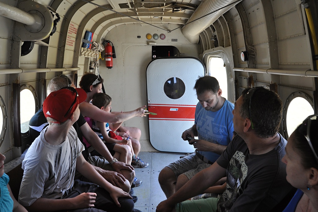 Antonov An-2R, kabina cestujících, OK-KIQ, 6.6.2015