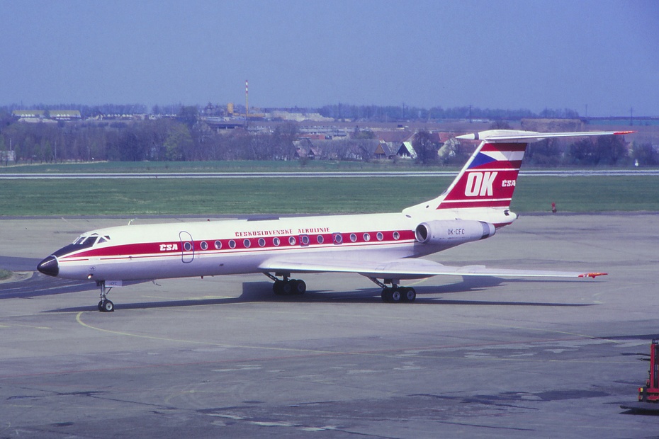 Tu-134A, OK-CFC, 4.1990