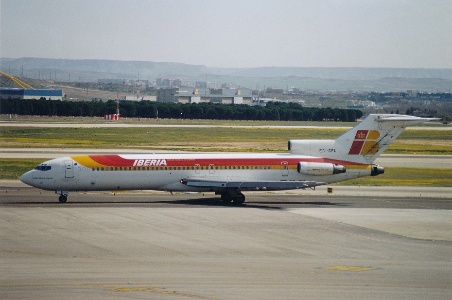 Boeing 727-256, EC-CFA, 5.3.2000