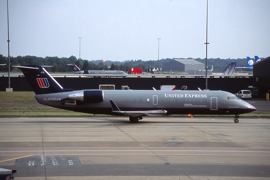 Canadair CRJ-200LR, N410AW, 10.6.2005