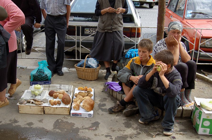 trhovci na ulici, Uhorod 5.7.2007