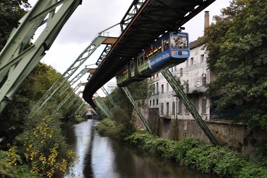 Schwebebahn, ev. . 1, 18.9.2013