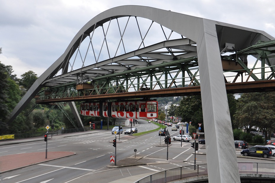 Schwebebahn, ev. . 10, 18.9.2013