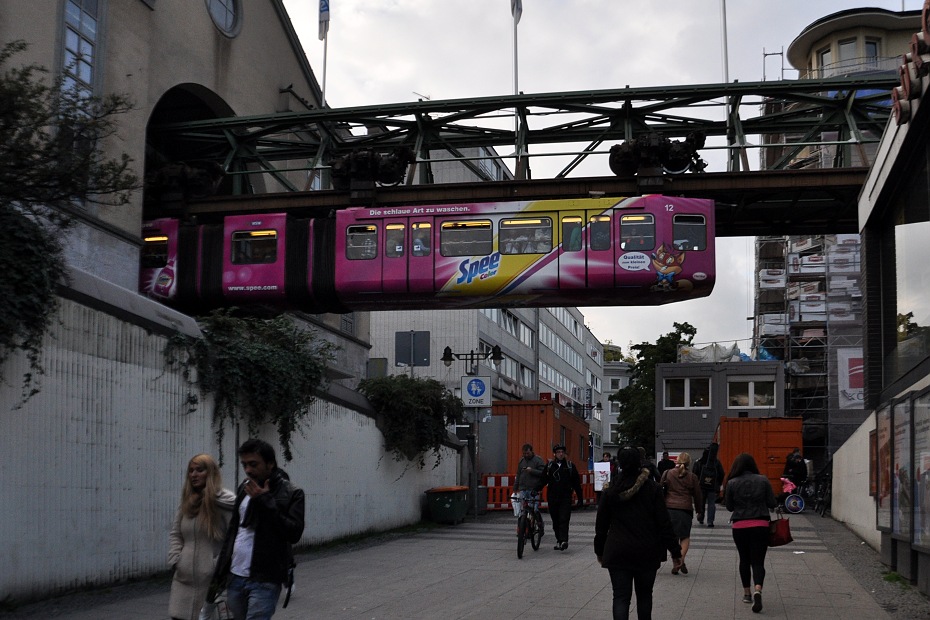 Schwebebahn, ev. . 12, 18.9.2013