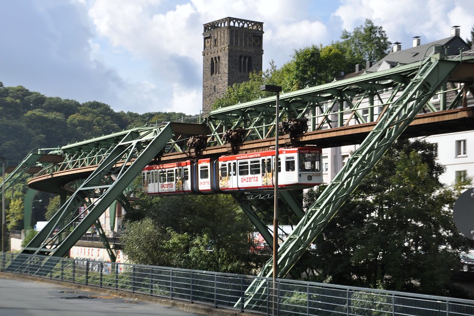 Schwebebahn, ev. . 14, 19.9.2013