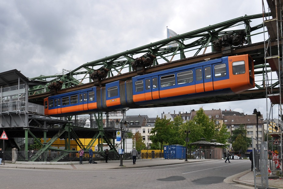 Schwebebahn, ev. . 18, 19.9.2013