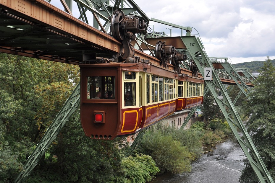 Train dangling