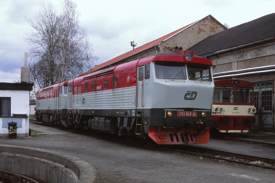 751.167, Kralupy n. Vlt. 6.4.2004