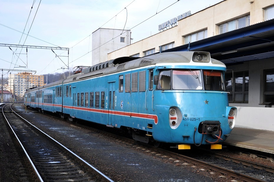 D 451.025/026, 9.2.2013