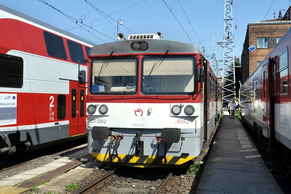 ZSSK 813/913.031, ilina 18.6.2013